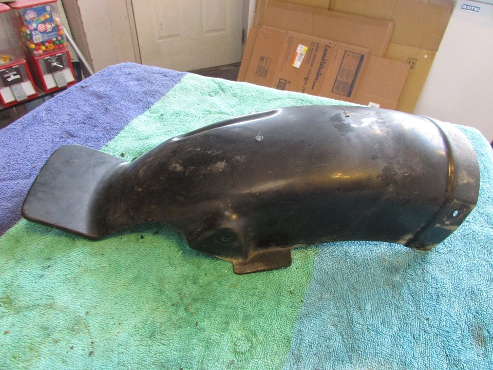 Suzuki DS100 DS125 TS100 TS125 TS125ER Body Rear Inner Fender Suzuki 63112-48500 - Image 2 of 4