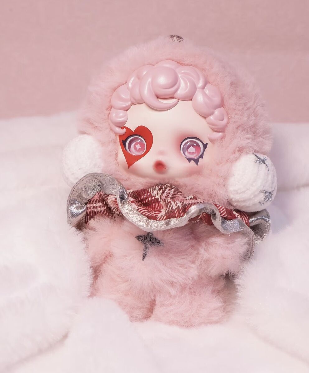 POP MART x SKULLPANDA -Winter Symphony Plush Pendant