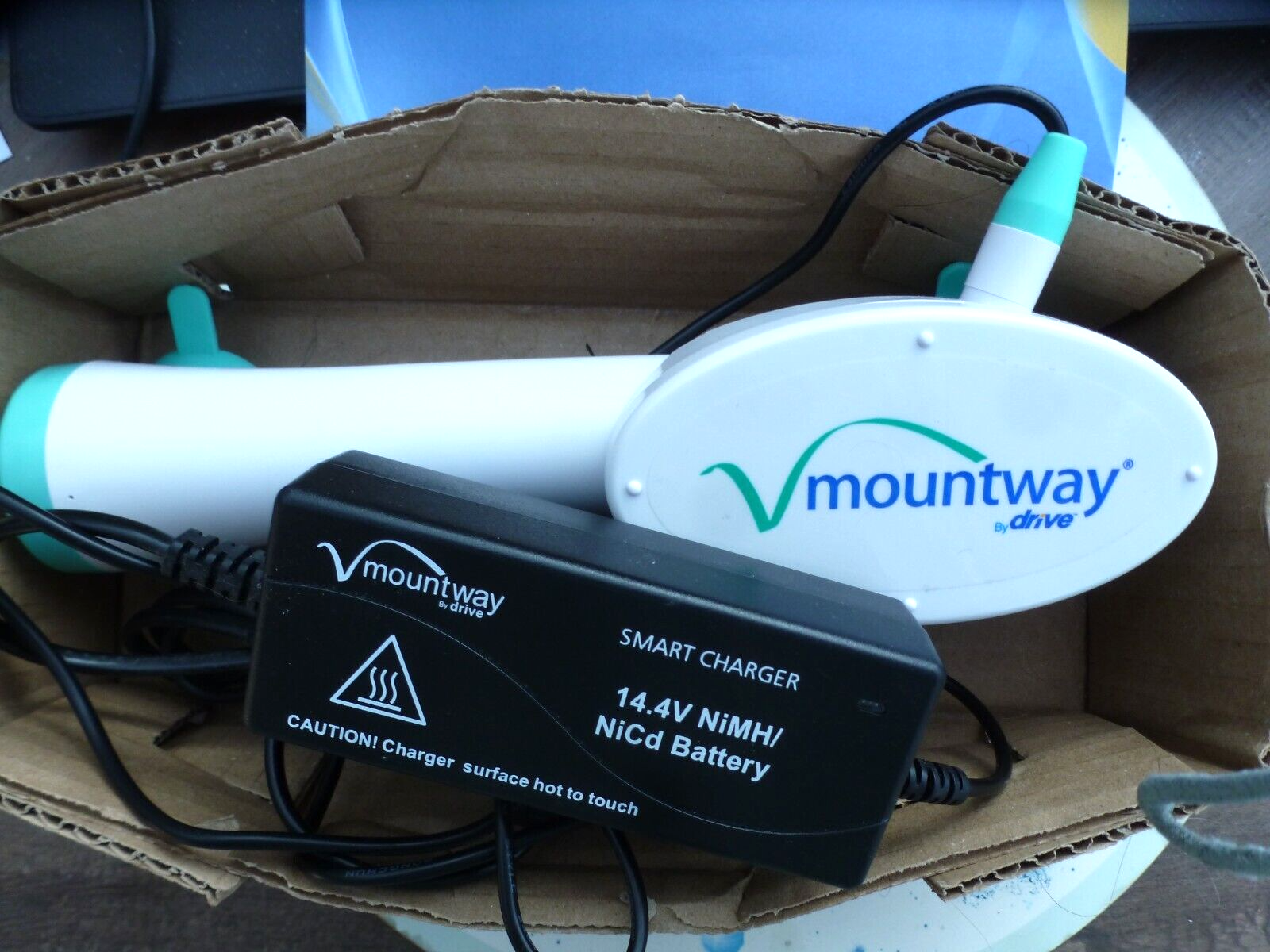 Neptune Bath Lift Excellent Condition RRP £499 Boxed eBay