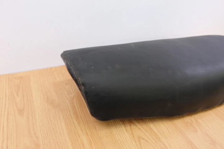 Sillín de asiento Kawasaki KZ400D 1975-1977 Foto 3 de 4