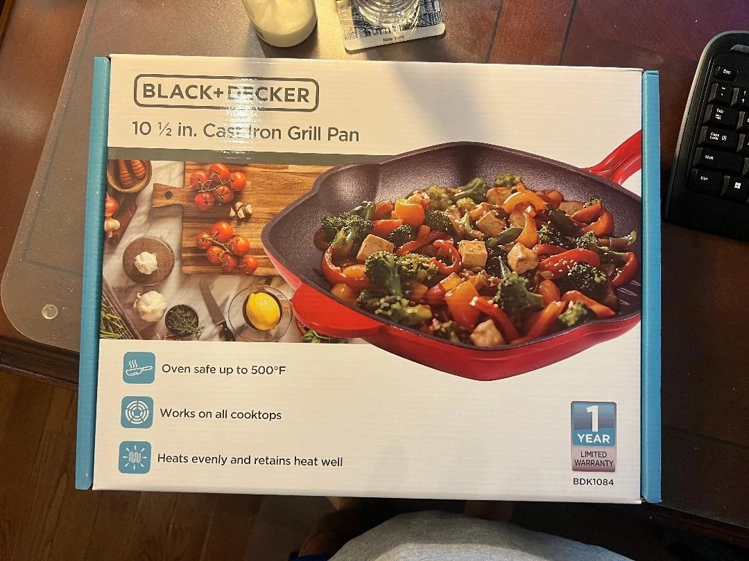 Black and Decker BDK1084 10 1/2 inch Castiron Grill Pan NEW smoke/pet free