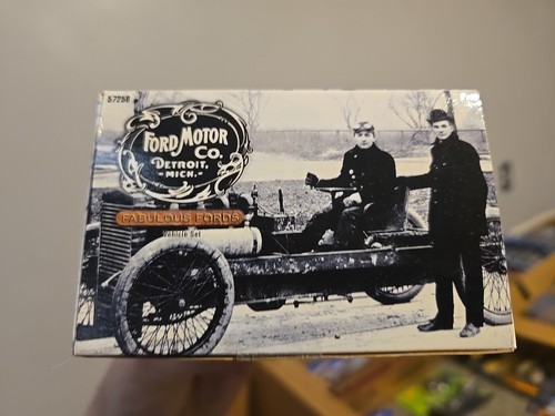 1:64 Hot Wheels 100% Fabulous Fords Adult Collectable Diecast Cars VHTF - Picture 4 of 5