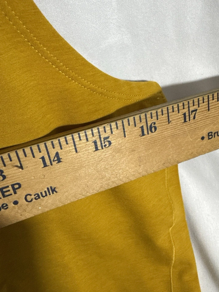 Regata Wilson Lakeshore Feminina Tamanho XS Amarelo Mostarda - Imagem 3 de 4