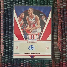 Panini 2021-22 Chronicles Hometown Heroes Auto Marko Simonovic Bulls #HHR-MRK B…