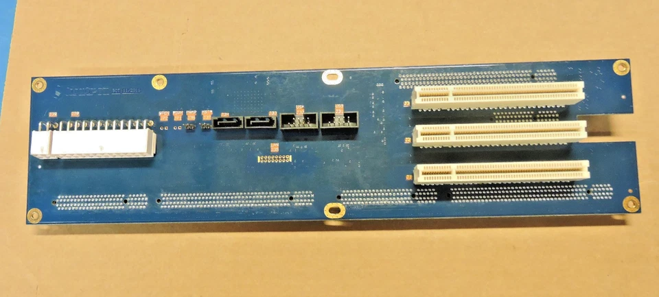 Nuovo Kontron 9-1401-3572 Industriale Server Backplane Lf Kiss 2U Pcie X4 - Immagine 4 di 4