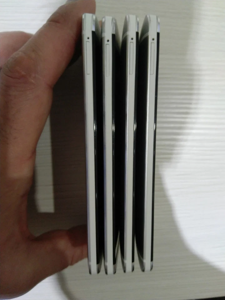 HTC ONE M7 32GB SILVER 4.7" 2GB RAM 3G LTE 4 MEGAPIXEL BOX ORIGINALE GRADO B+ - Immagine 3 di 4