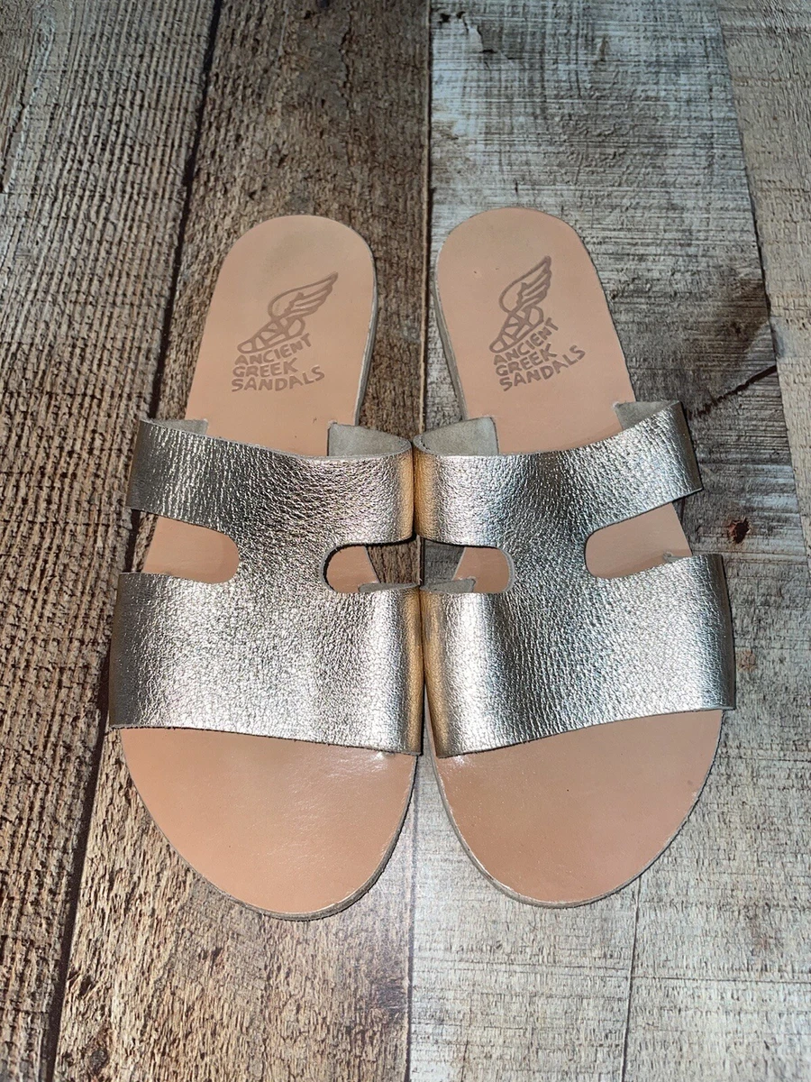 Ancient greek shop sandals apteros