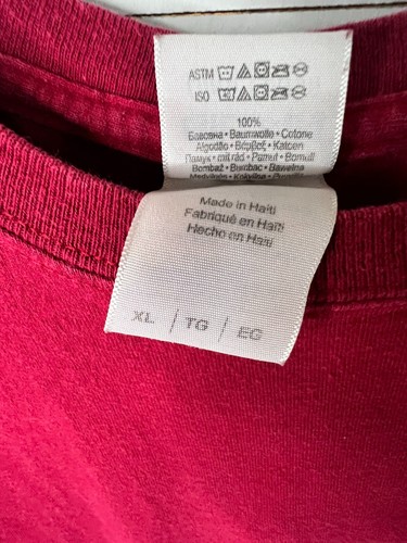 Garth Brooks T Shirt World Tour 2015 Tulsa Trisha Yearwood Size XL Red - Picture 4 of 4