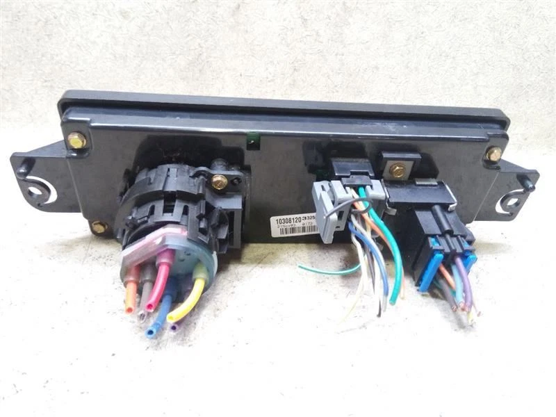 Temperature Climate Control 10308120 Fits 00-05 BUICK CENTURY B236-192633 - Image 4 of 4