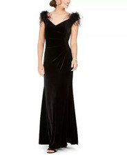Eliza J Off-the-Shoulder Velvet Faux-Feather Detail Gown Size 6 Black