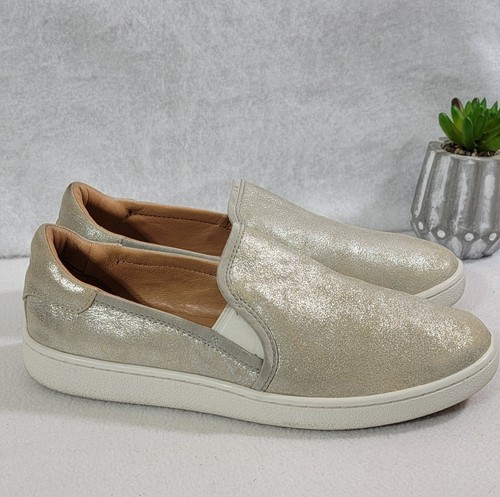 UGG Women's Silver Shimmer Slip On Flat Shoes Round Toe Leather Upper Size 8 - Picture 4 of 8