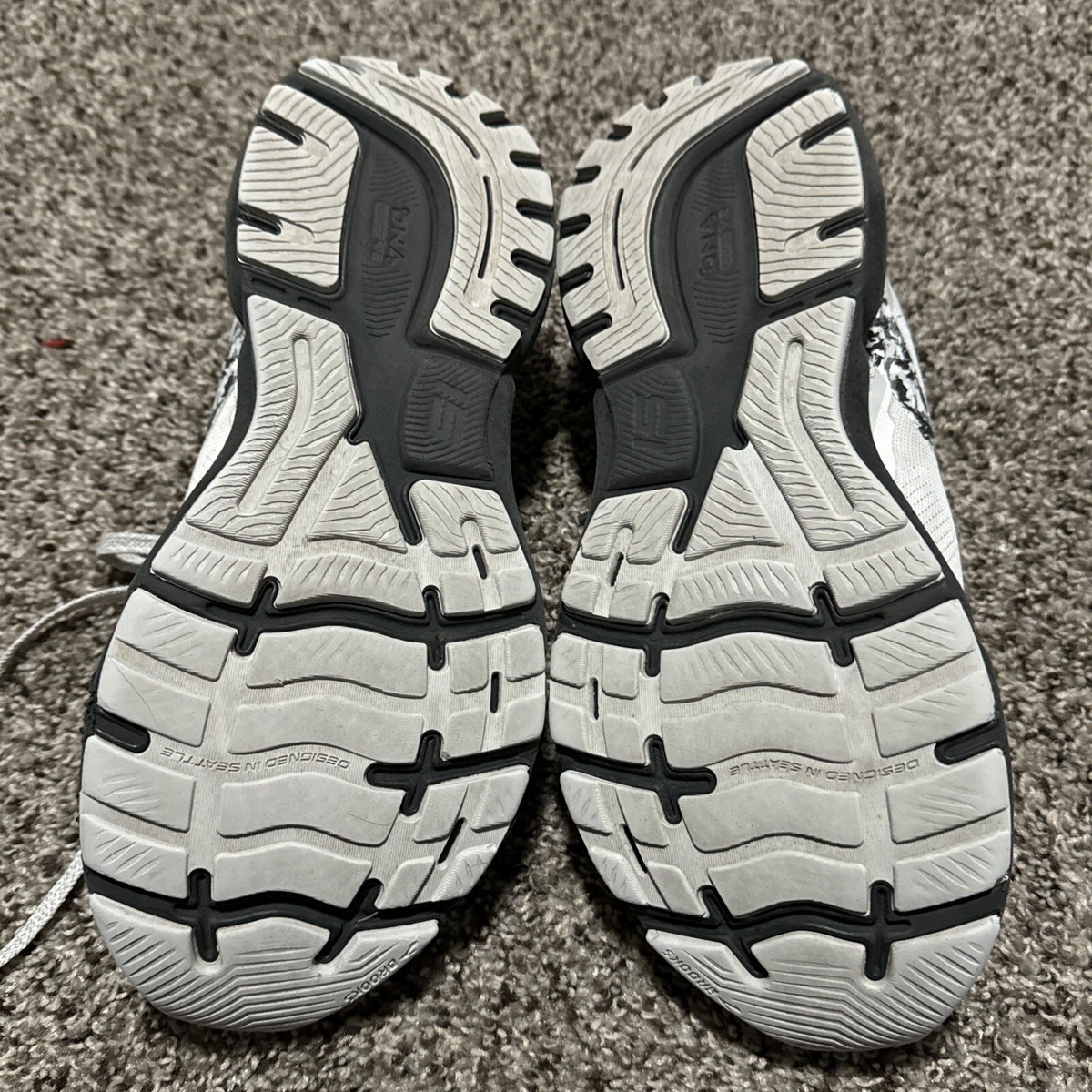 Brooks‎ Ghost 15  White/ebony/oyster Size 11 Brooks Ghost 15 - White - Ebony - Oyster – Fit2Run main image 3