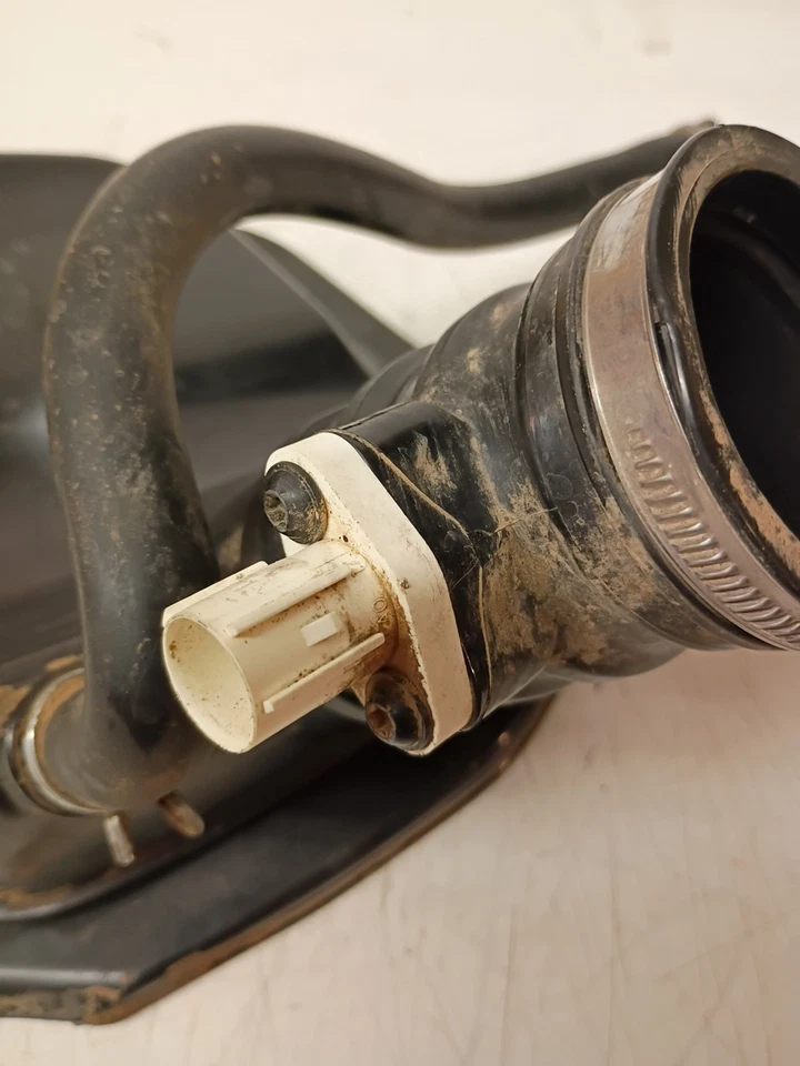 Воздухозаборник загрузочный 2017 KTM 450 SXF 79406026000 - Изображение 2 из 4