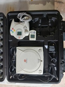 Sega Dreamcast DC HKT-3000 console with case 1- Controller Japanese edition Used