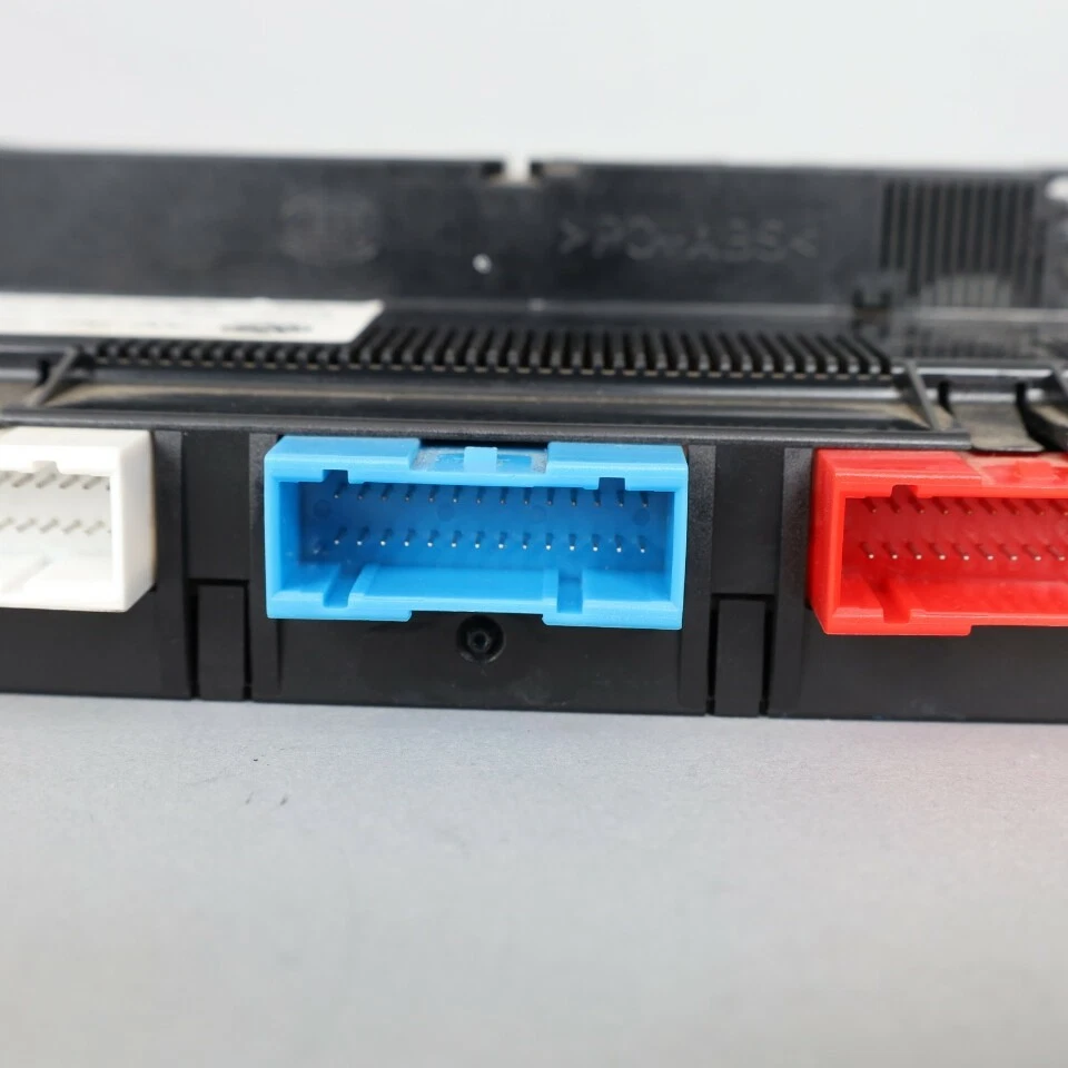 1999-2003 Volkswagen Eurovan Climate Temperature Control Panel OEM Used - Image 4 of 4