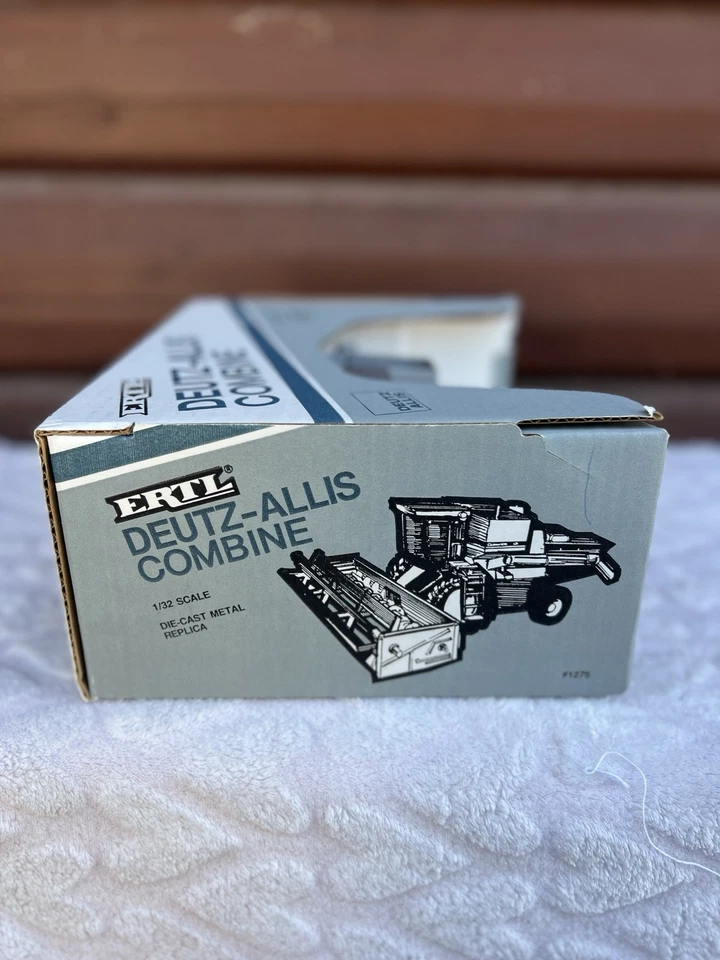 Vintage ERTL ALLIS-CHALMERS GLEANER L3 COMBINE 1986 #1275 1/32 Scale - Image 2 of 4