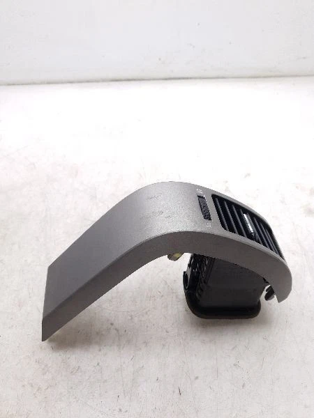 2008 TOYOTA PRIUS PAINEL LATERAL DO PASSAGEIRO MOLDURA COM VENTILAÇÃO  - Imagem 3 de 4