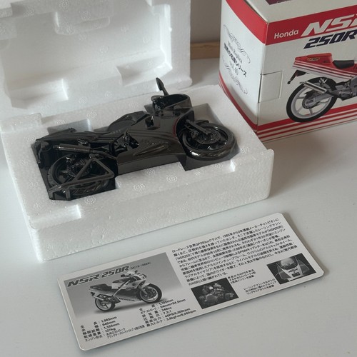 HONDA NSR250R MC18 Die Cast Model 1:12 Red Baron Mini Replica Bike Series Vol.40 - Picture 4 of 15