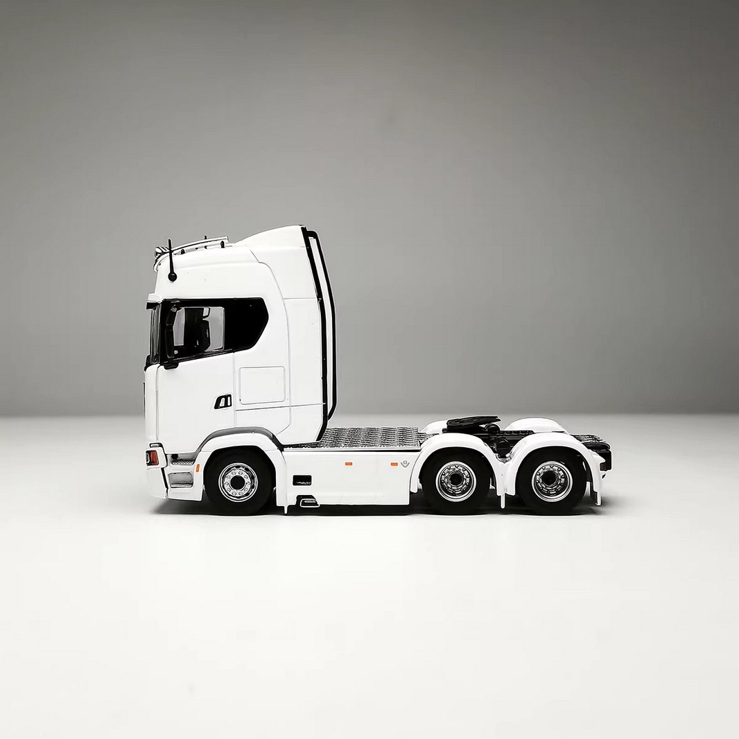 MASDI 1/64 Scale SCANIA 770S Truck Tractor White Diecast Model Toy