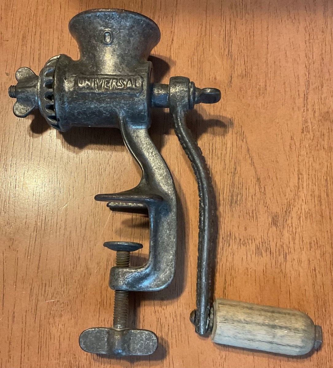 Vintage UNIVERSAL Meat Grinder Hand Crank Table Mounted JM