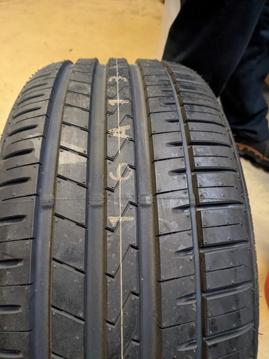 2 FALKEN AZENIS FK510 P 235 40 18 95Y XL TIRES 28039762 CQ2