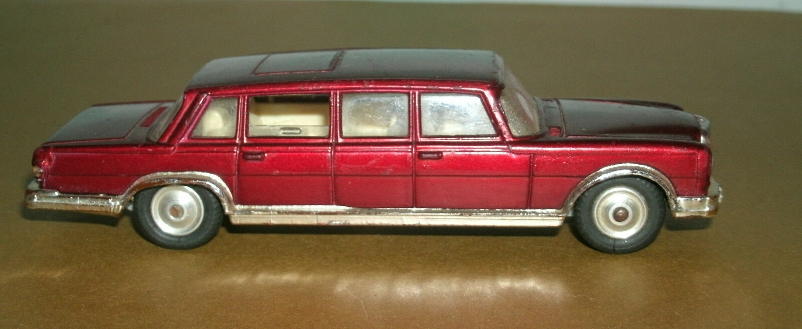 Picture 3 of 8