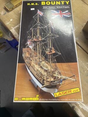 Mew In Box HMS Bounty Ship Model C. Mamoli  XVII Century British Frigate