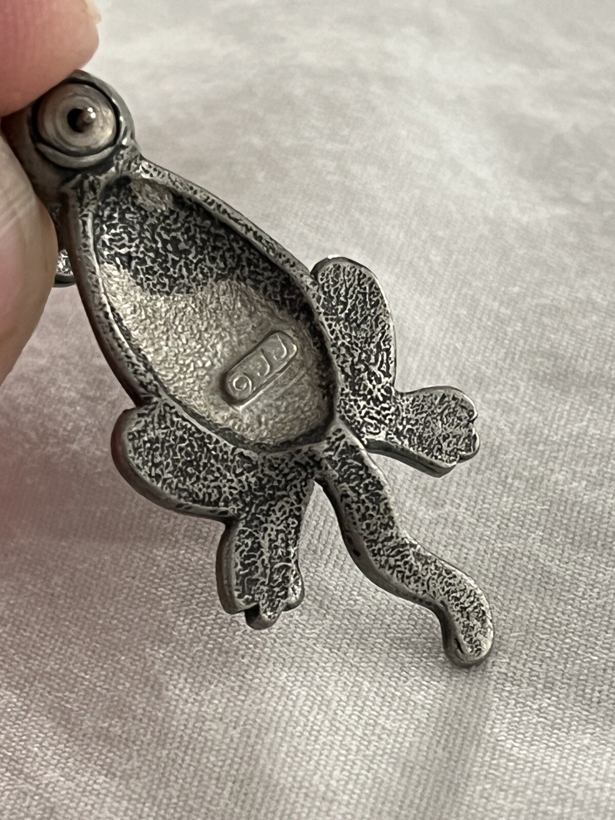 Signed JJ Jonette Moveable Post Cat Dangle Pewter… - image 3