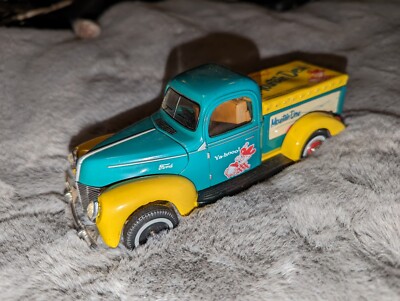 Golden Wheel Mountain Dew Yahoo 1940 Ford Diecast Pick Up Truck