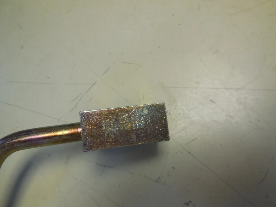 Manguera de freno delantera derecha Ford Taurus 1986 1987 E6DZ-2078-A Foto 2 de 3