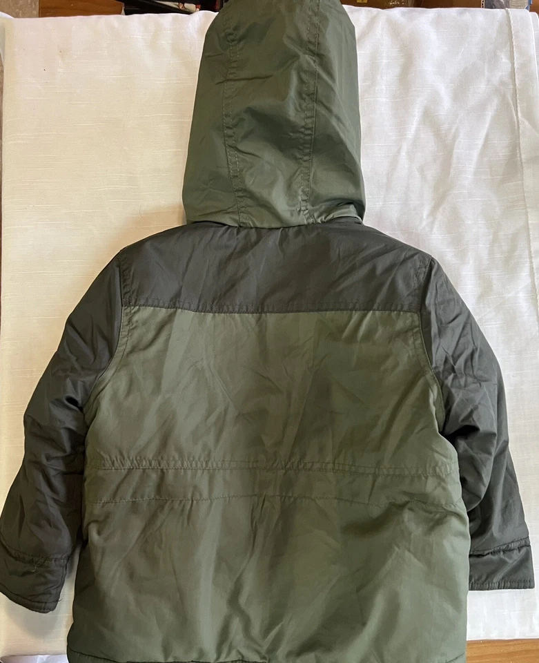 OshKosh B’gosh Olive Green Hooded Coat Size 4T - Image 2 of 4