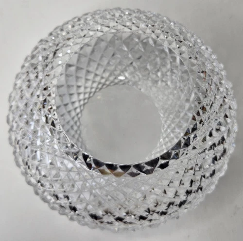 Vintage 1990's by ONEIDA 6.5" Wide 24% Lead Diamond Pattern Cut Crystal Bowl GUC