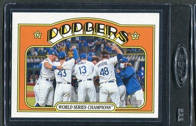 2021 Topps Heritage Dodgers Team #1 