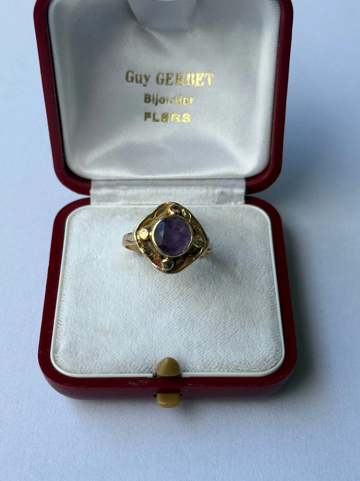 Ancienne superbe bague en or massif 18 carats 750 sertie d'un cabochon améthyste - Photo 2/4