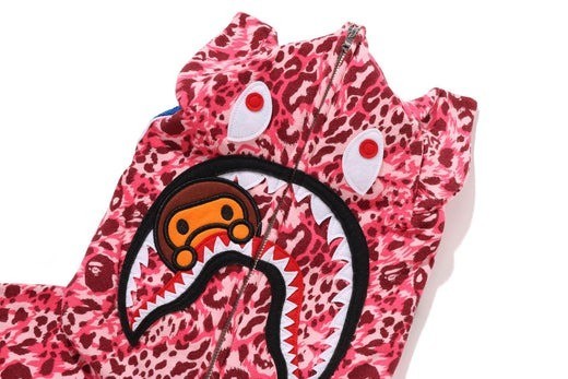 A BATHNIG APE Ladies' WILDLEOPARD PATTERN MILO SHARK FULL