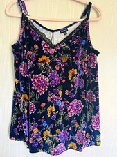 Torrid Women s Plus Size 0 Black Floral Lace Trim Camisole Adjustable Straps