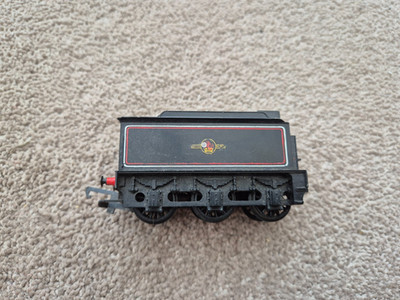 OO GAUGE TRIANG HORNBY RAILWAYS R39 NON MOTORISED BR BLACK LOCOMOTIVE TENDER