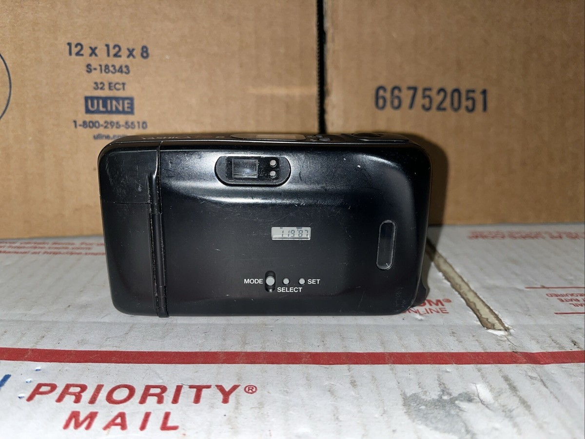 Yashica T4 35mm Point and Shoot Film Camera Carl Zeiss T Yashica T4 35mm Point and Shoot Film Camera Carl Zeiss T