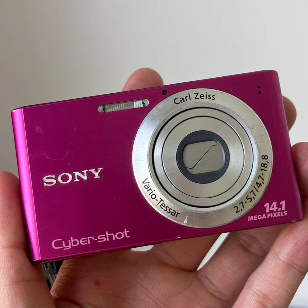 SONY DSC-W320 Cyber-shot Digital Camera 14.1 MP 4x Optical Zoom