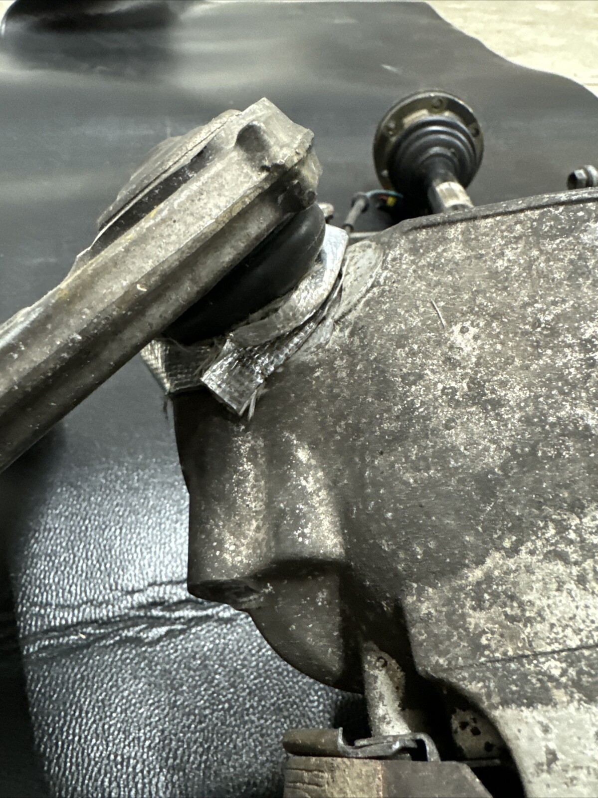 Maserati GranTurismo 2008 REAR+LEFT Steering knuckle