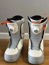 Thirtytwo Snowboard Boots, Women’s 8.5, White