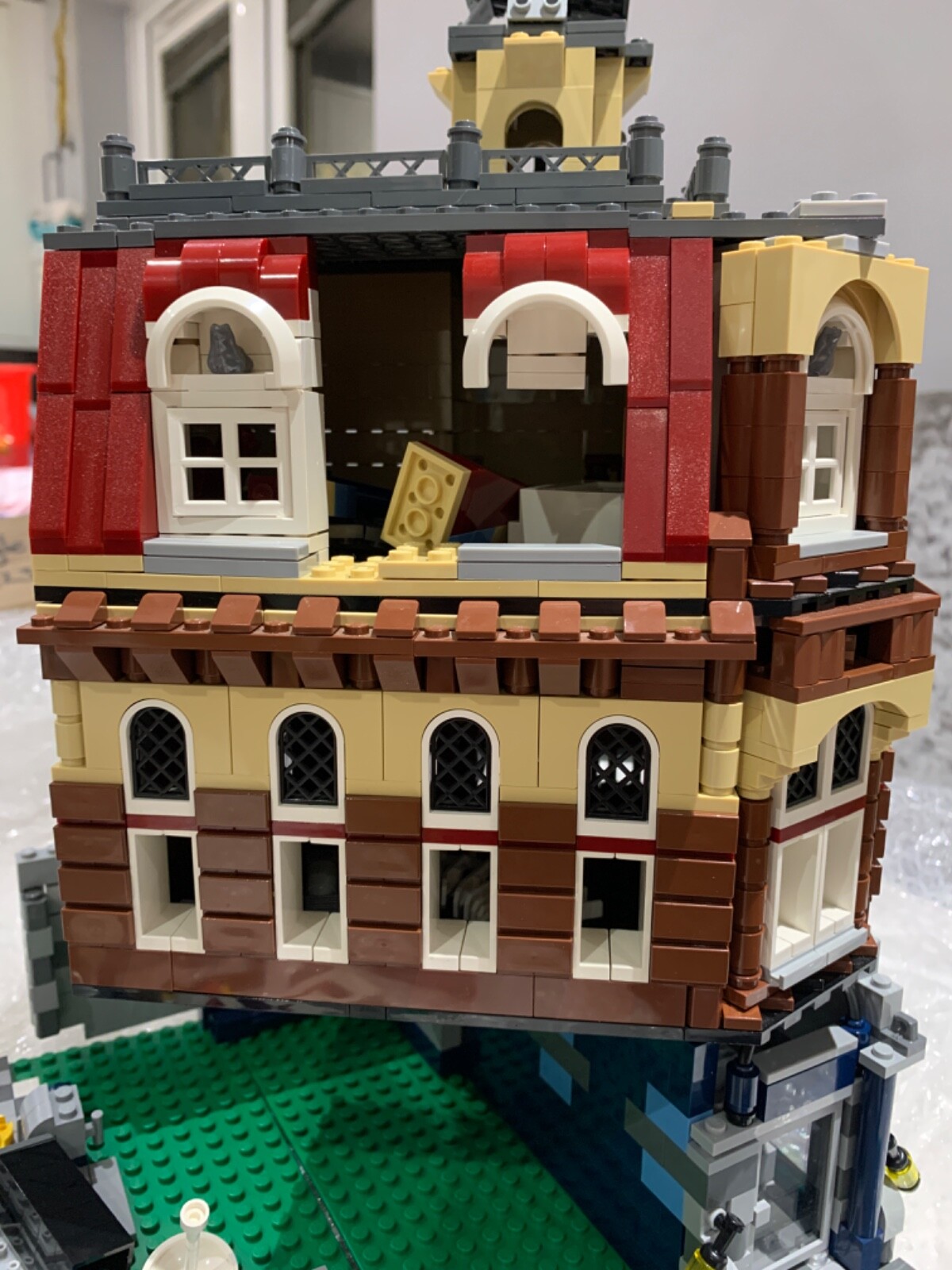 LEGO Creator Expert Cafe Corner (10182) for sale online eBay