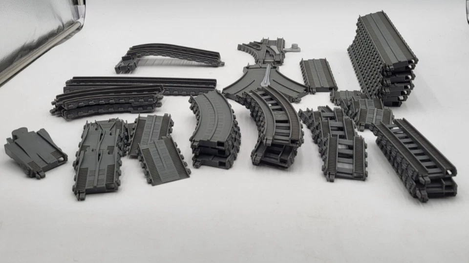 Lg Lot Thomas & Friends TrackMaster Super Station Replacement Parts 80+ Pieces - Image 2 of 4