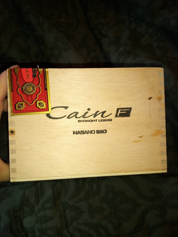 Cain Straight Ligero Haband 660 F Wooden Cigar Box