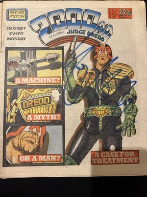Sylvester Stallone signed Judge Dredd Propstore coa comic Original