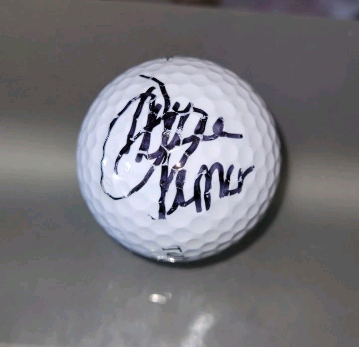 DOTTIE PEPPER Signed/Autograph Golf Ball w/ Display Case/Cube - LPGA Legend