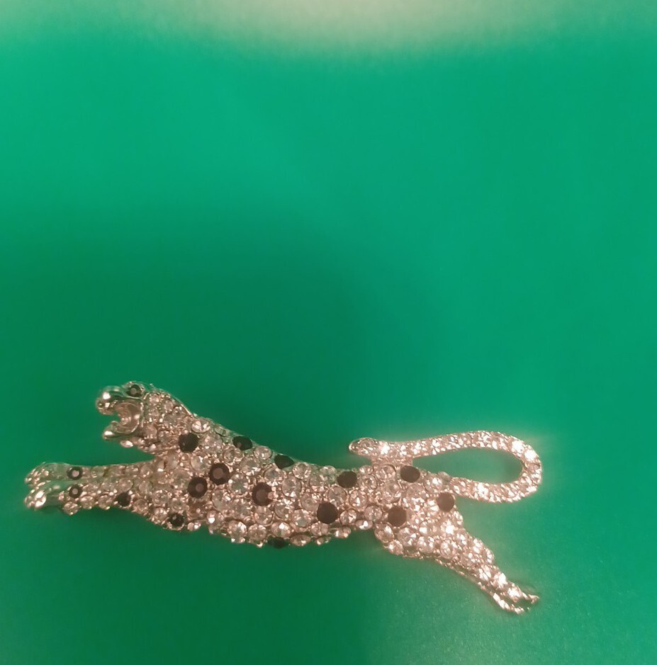 Kenneth  J lane Sparkling Leopard Brooch - image 2