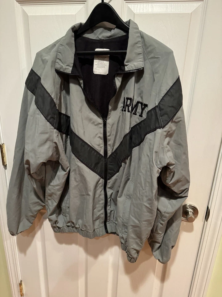 US Army Physical Fitness Jacket Men Large Regular Gray Full Zip PFU Uniform - Image 2 of 4