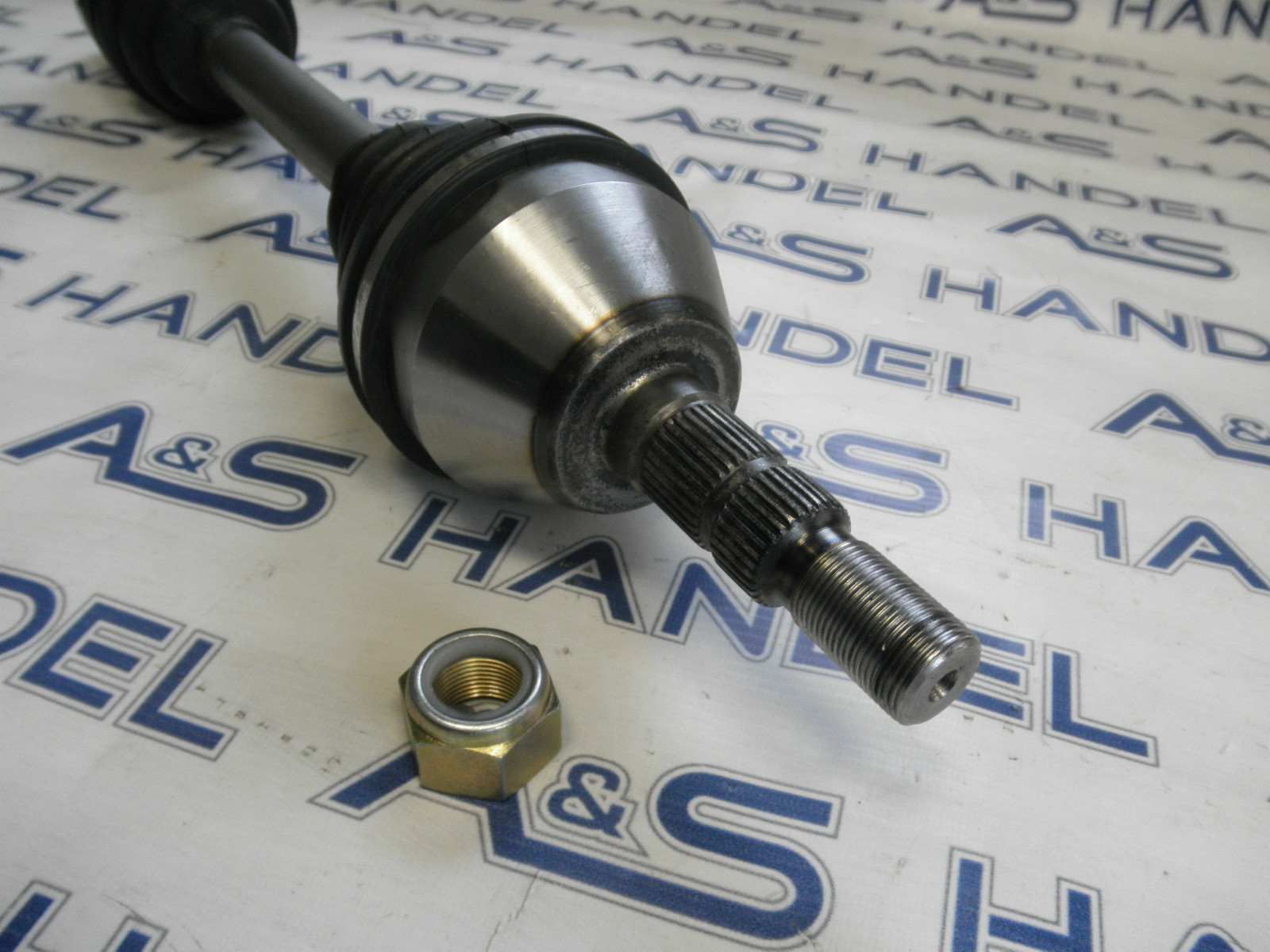 Drive shaft right Opel Astra H Zafira B 1.9 1.9 CDTI 100 120PS 2.0 2.0