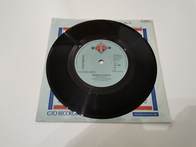 heatwave razzle dazzle 7'' vinyl record very good condition